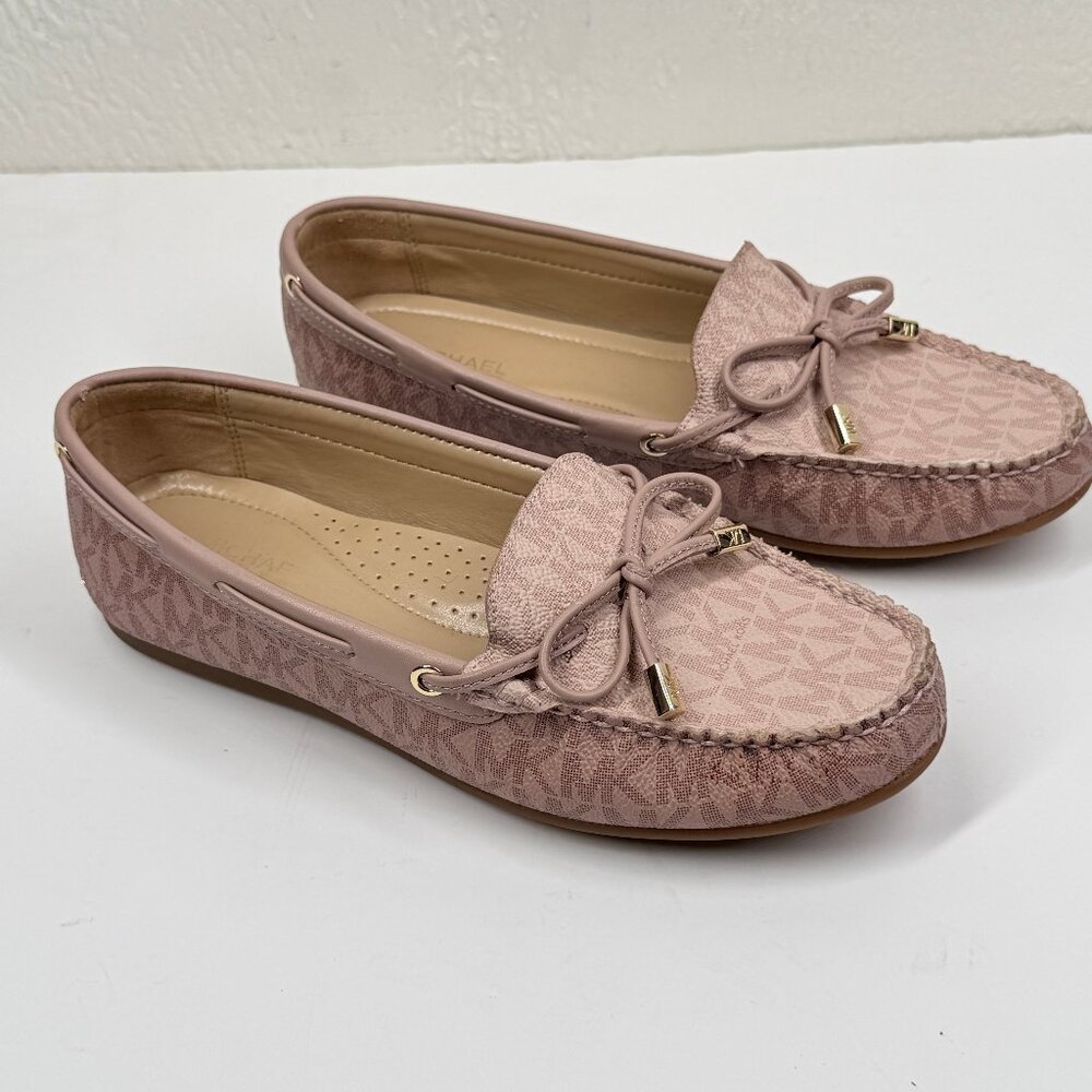 MICHAEL Michael Kors Sutton Leather Moccasin Logo Blush Pink Slip-On Size 6M